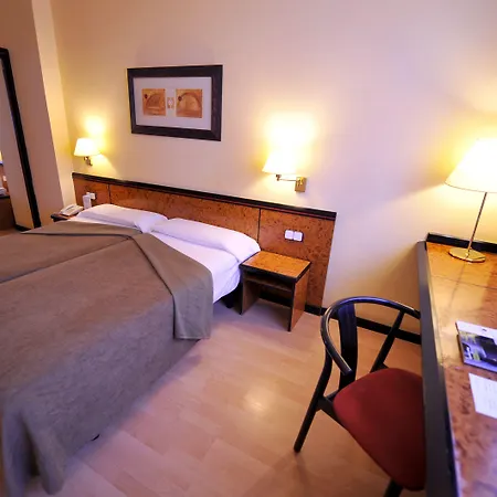 Hotel Glories 3*