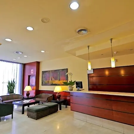 Hotel Glories 3*