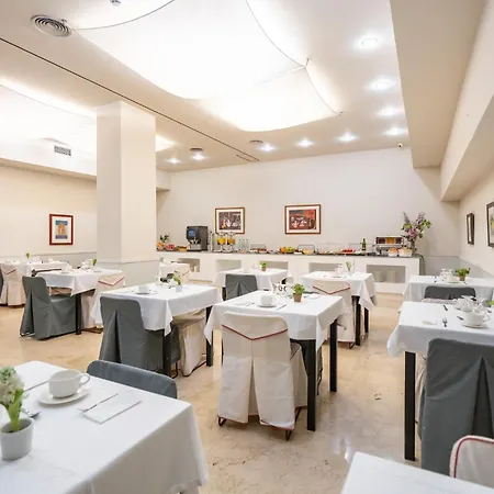 Glories 3* Barcelona