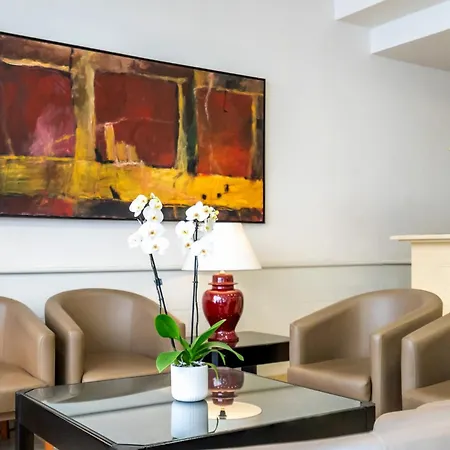 Glories Hotel 3*