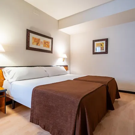 Glories Hotel 3*
