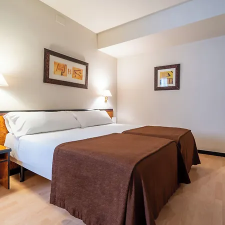 Szálloda Glories 3*