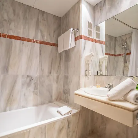 Glories 3* Barcelona