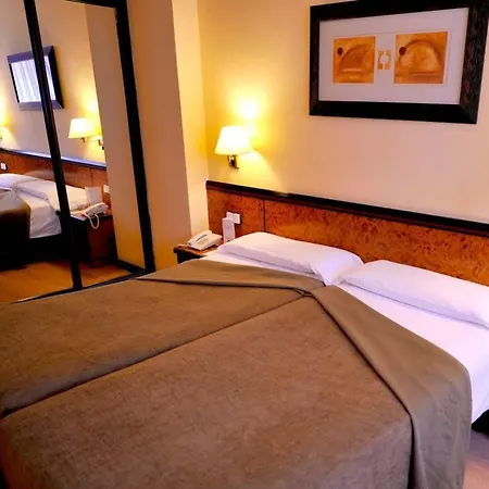 Glories Hotel 3*