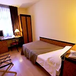 Hotel Glories 3*