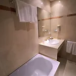 Glories Hotel