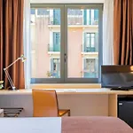 Glories Hotel 3*
