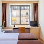 Glories Hotel