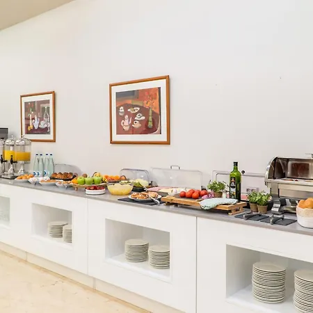 Hotell Glories 3*