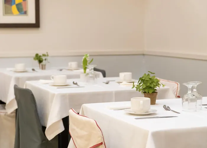 Hotel Glòries 3*