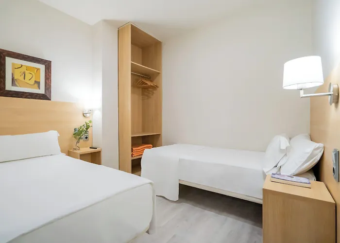 Hotel Glòries 3*